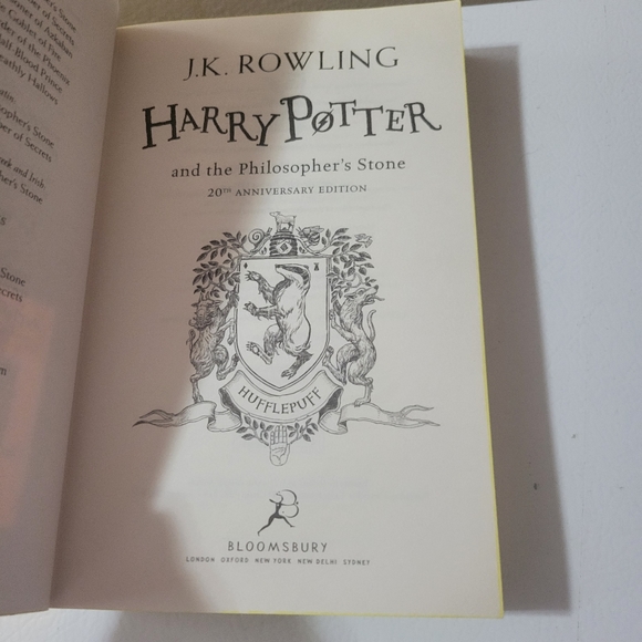 Softcover Harry Potter and The Philosopher Stone - Picture 5 of 5